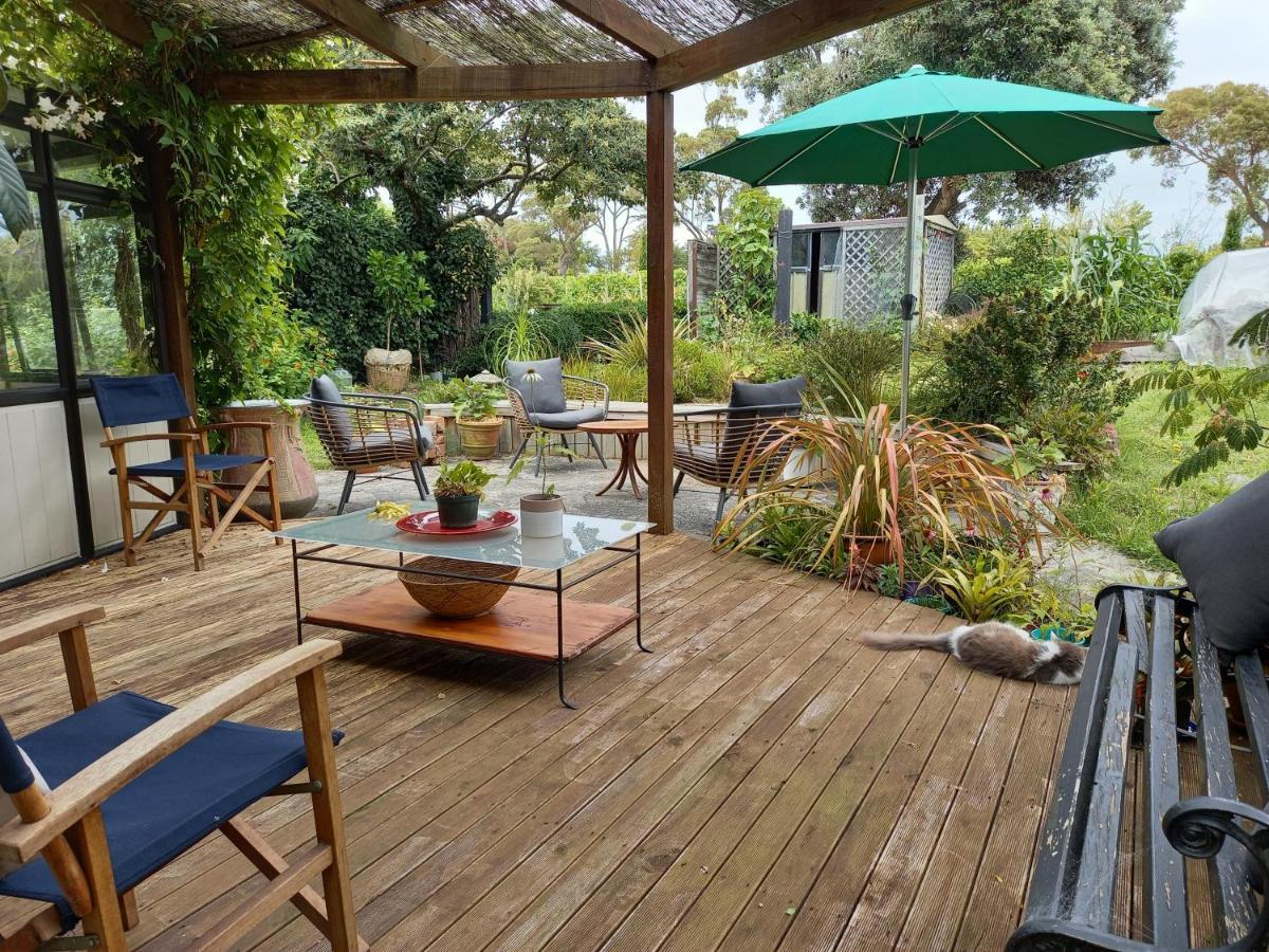 Birds Eyes Te Awanga Bed & Breakfast Dış mekan fotoğraf